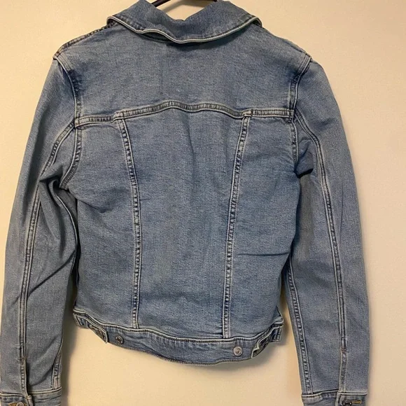 Levi’s original trucker jacket (new w/ tags) - Picture 2 of 4